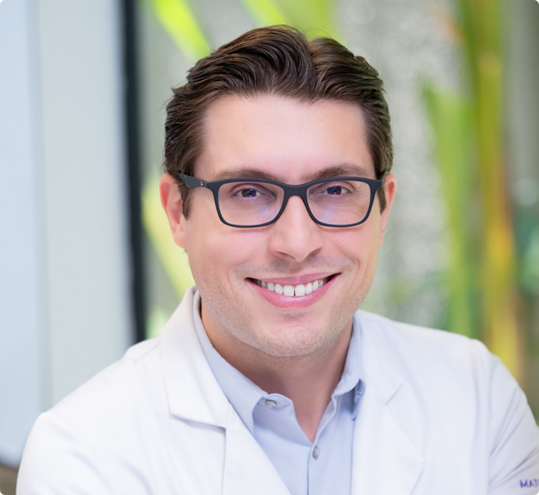 Dr. Matheus Manica
