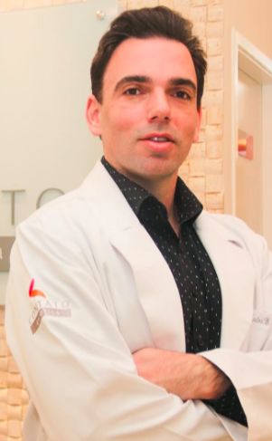 Dr. Carlos Eduardo