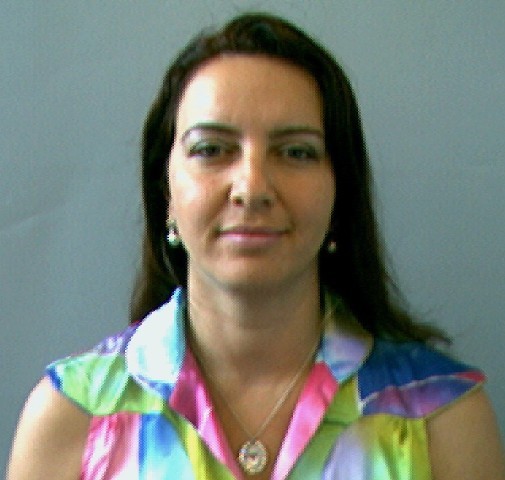 Dra. Elaine Cugola