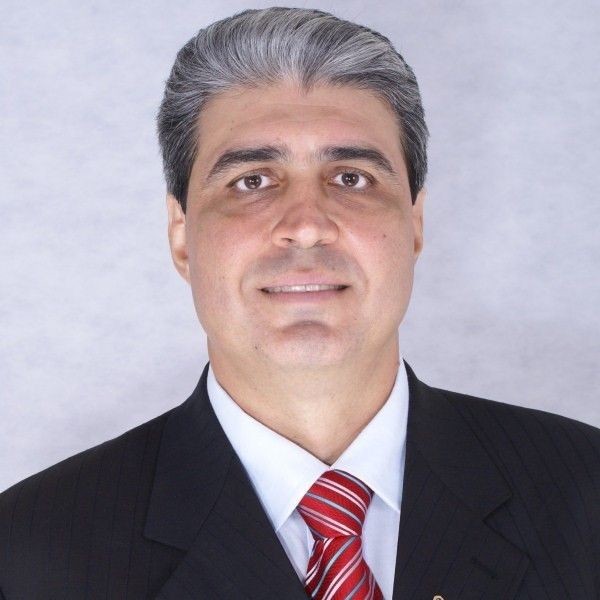 Foto de Dr. Flavio Mendes