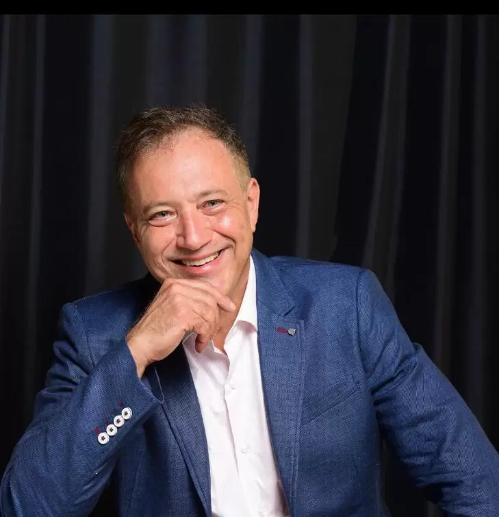 Dr. Claudio Silva