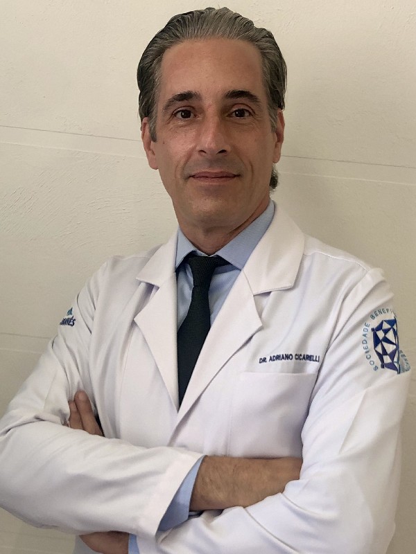 Foto de Dr. Adriano Cicarelli