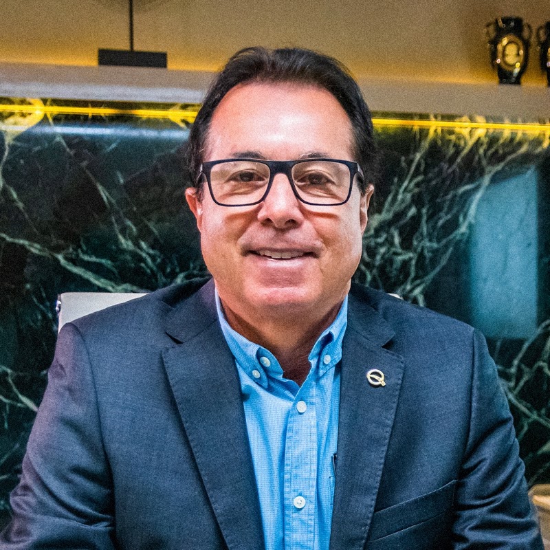 Foto de Dr. Estefano Favaretto