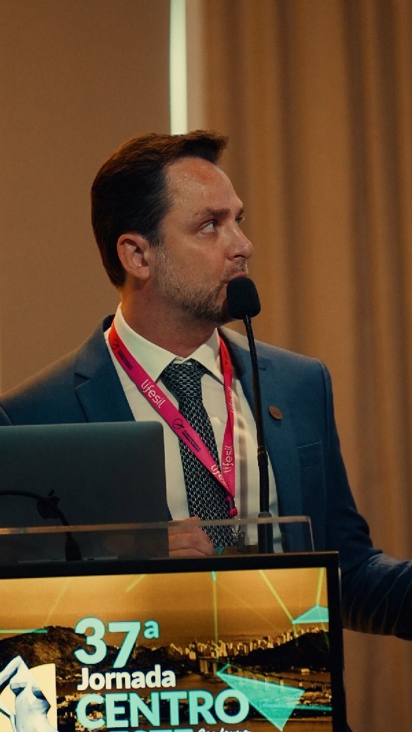 Dr. Rafael Proto