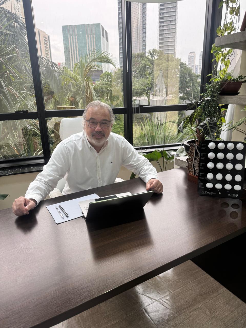Foto de Dr. Tommy Mermerian