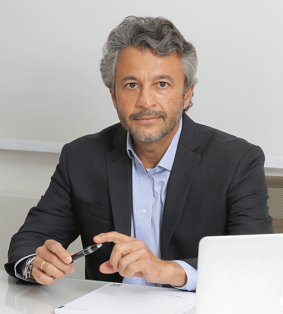 Foto de Dr. Almeida Prado